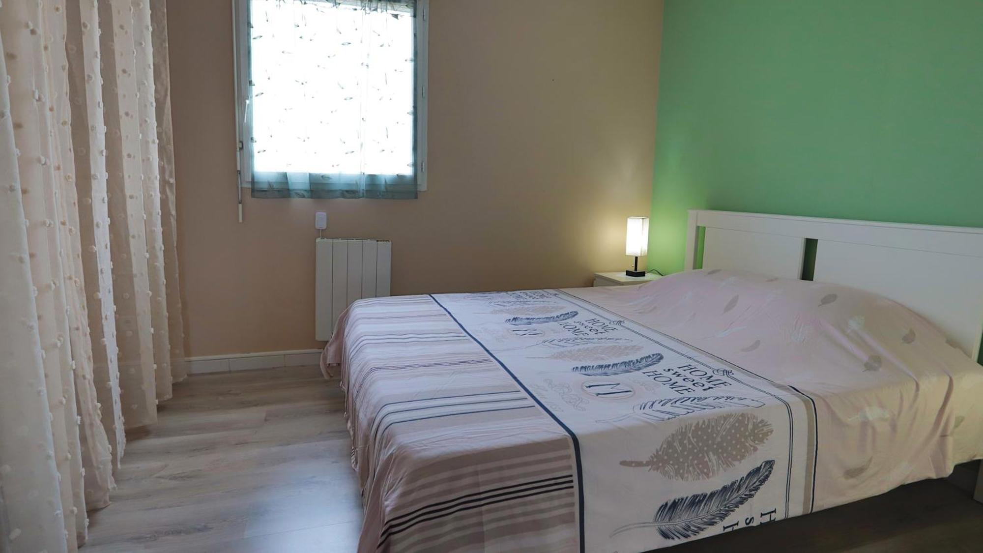 Appart T2 Dans Residence Calme Parking Prive Gratuit Мирамас Экстерьер фото