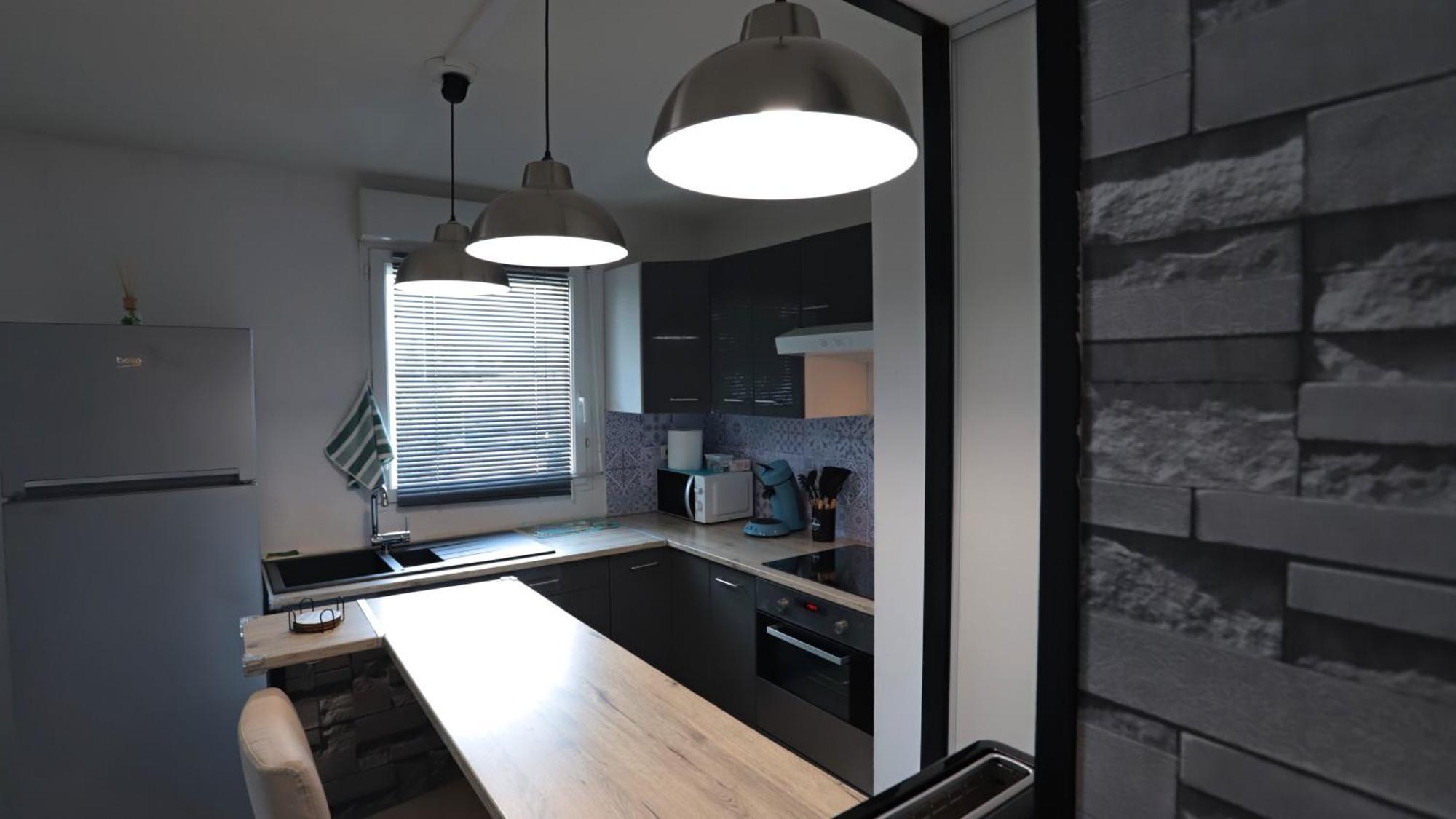 Appart T2 Dans Residence Calme Parking Prive Gratuit Мирамас Экстерьер фото